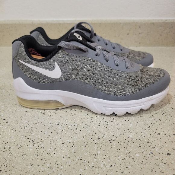 NIKE AIR Womens Shoes Gray Woven Tech Knit Lightweight Running 917544-001 Sz 7 - Picture 1 of 10